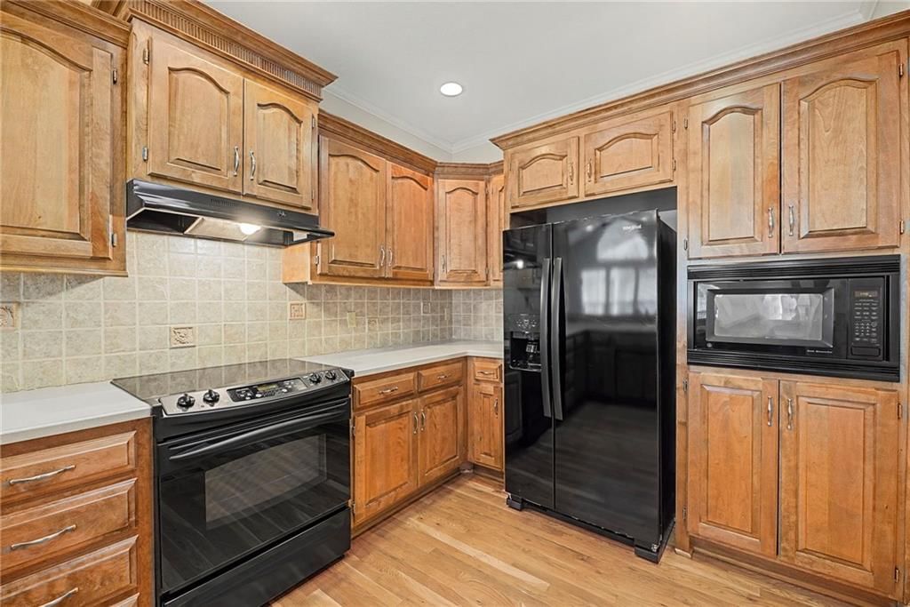 5418 W 145th Street — photo 16