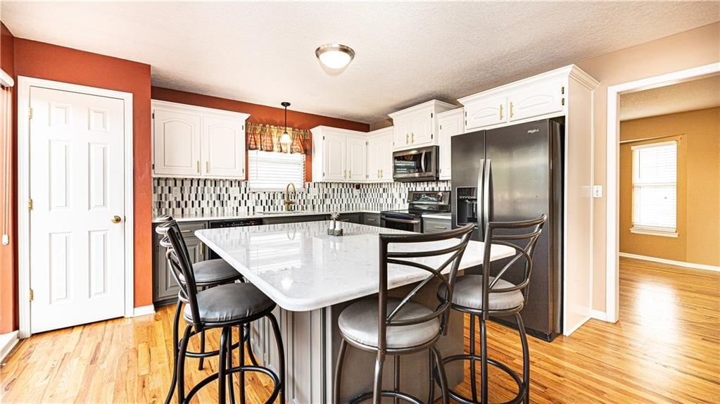 308 SW Chatham Circle — photo 4