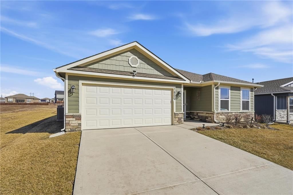1600 Maci Street — photo 34