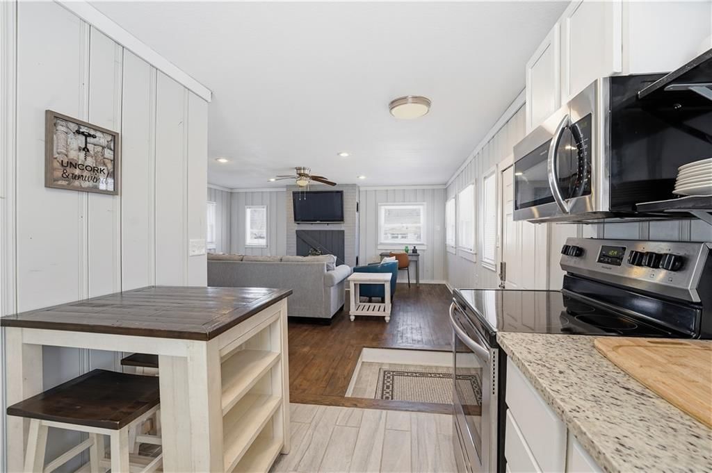 2127 Orchard Lane — photo 9