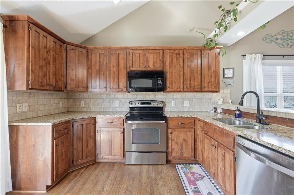 803 Mulberry Street — photo 2