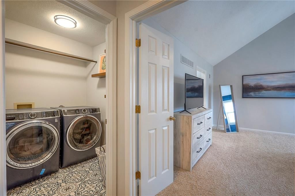 15113 Horton Street — photo 9