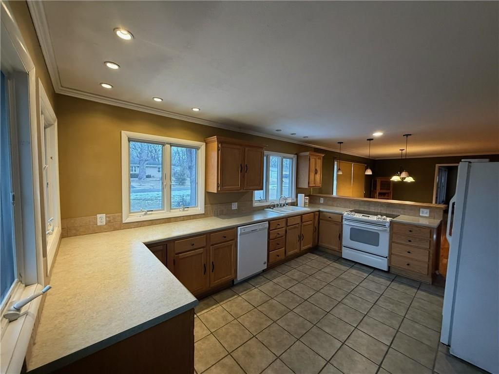 8609 E 116th Street — photo 3