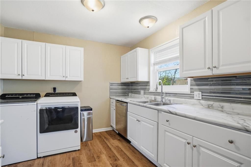 1040 S Cottonwood Street — photo 11