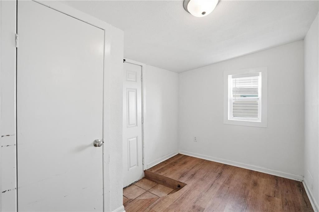 1040 S Cottonwood Street — photo 21