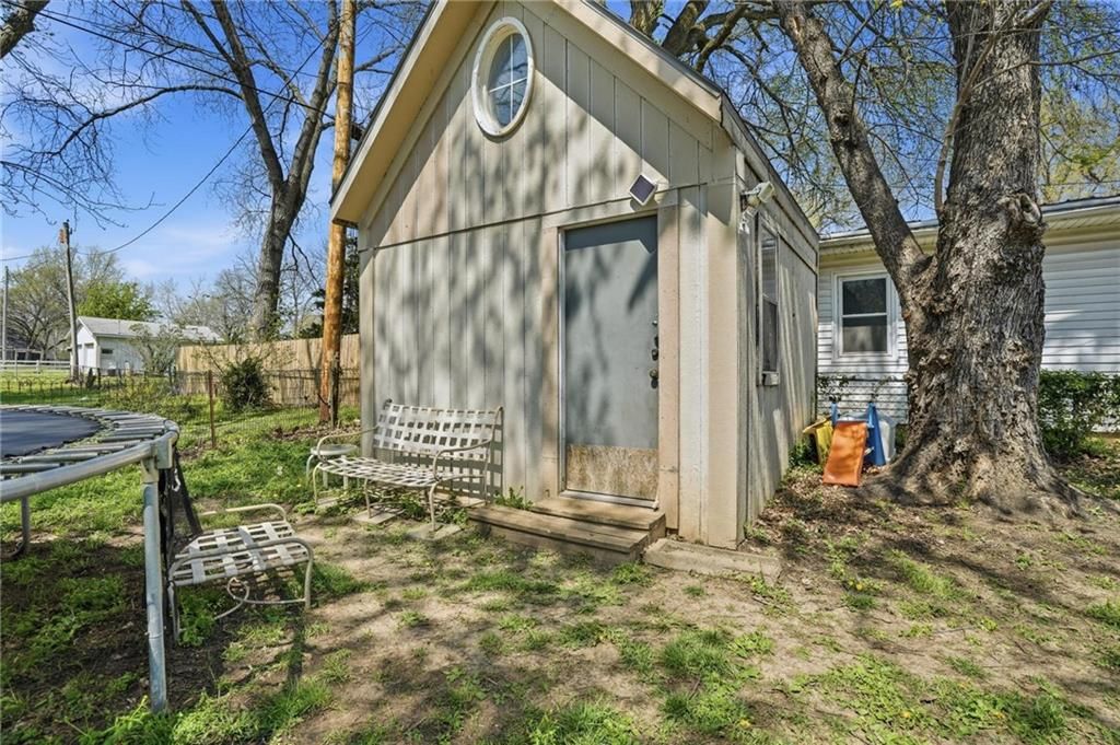 1040 S Cottonwood Street — photo 25