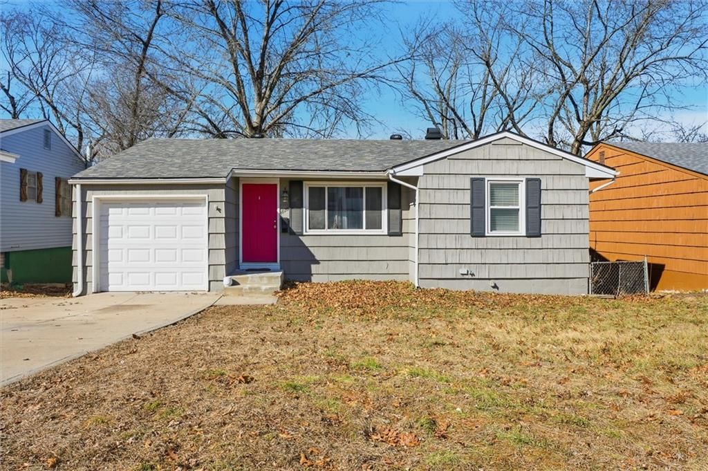 4828 N Tullis Drive, Kansas City, MO