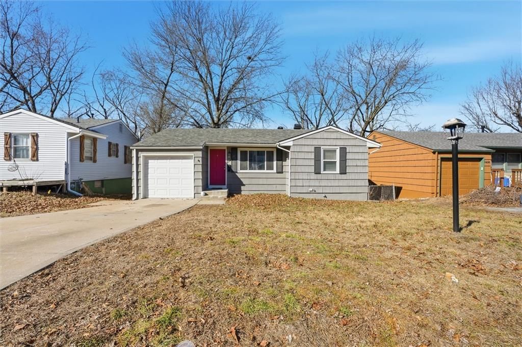 4828 N Tullis Drive — photo 2
