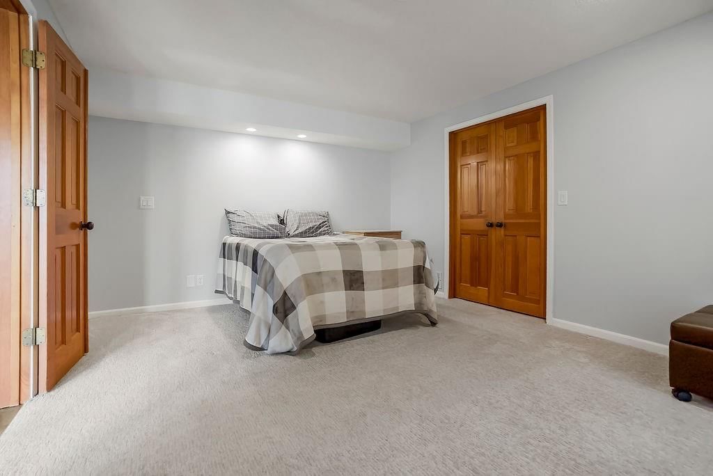 15142 Oakmont Street — photo 37