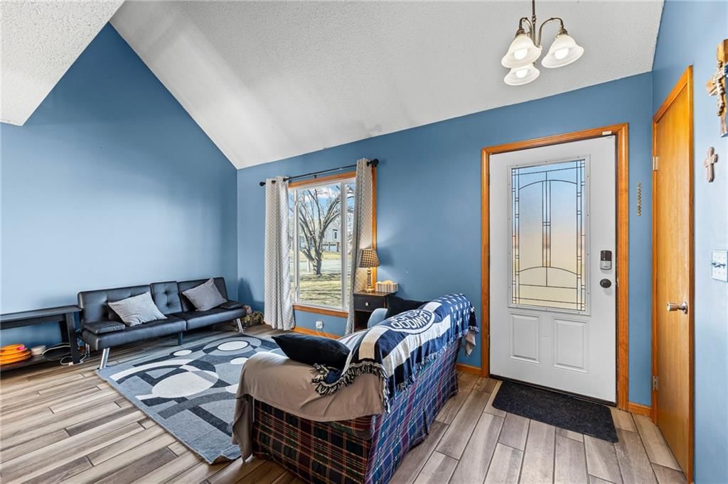 20921 W 52nd Terrace — photo 3