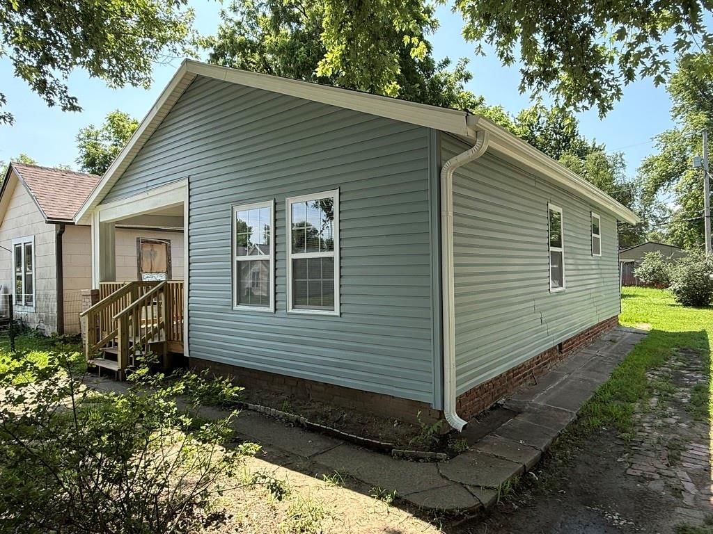 910 W Valley Street — photo 3