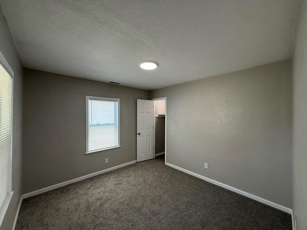 910 W Valley Street — photo 22