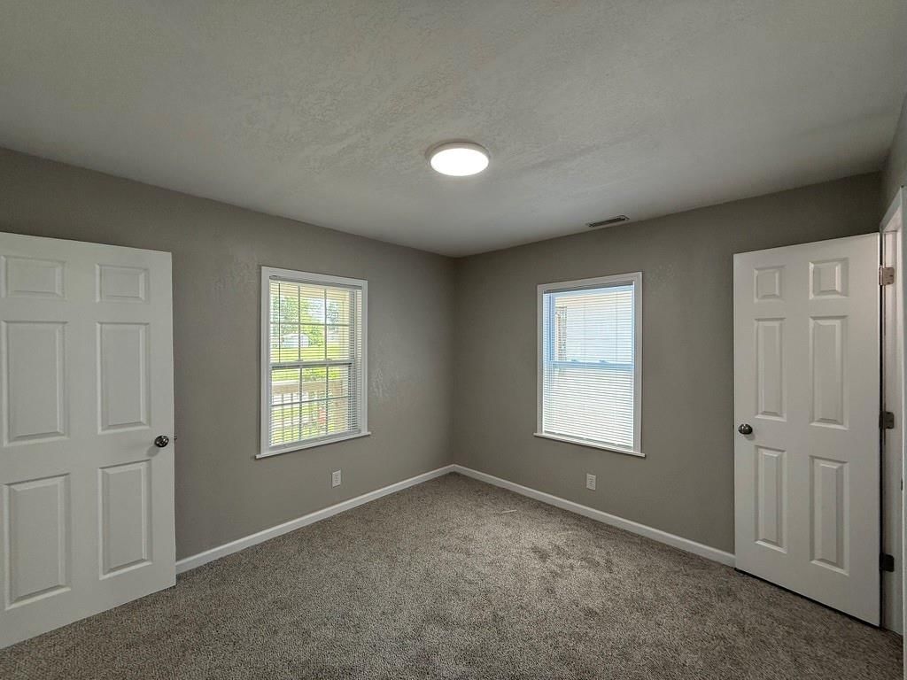 910 W Valley Street — photo 23