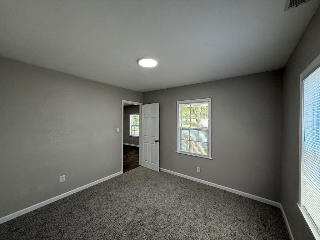 910 W Valley Street — photo 24