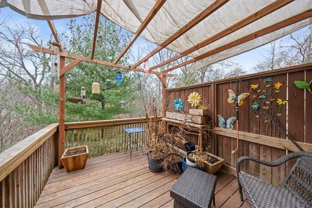 4038 N Hardesty Avenue — photo 24