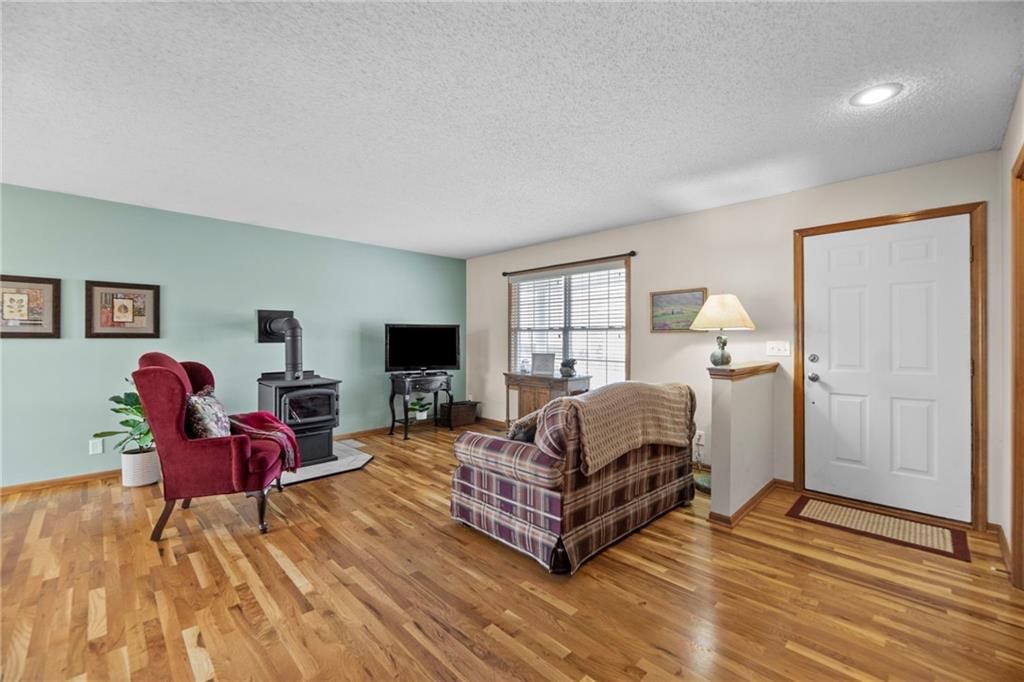 1053 SW 8th Circle — photo 4