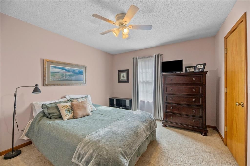 1053 SW 8th Circle — photo 14