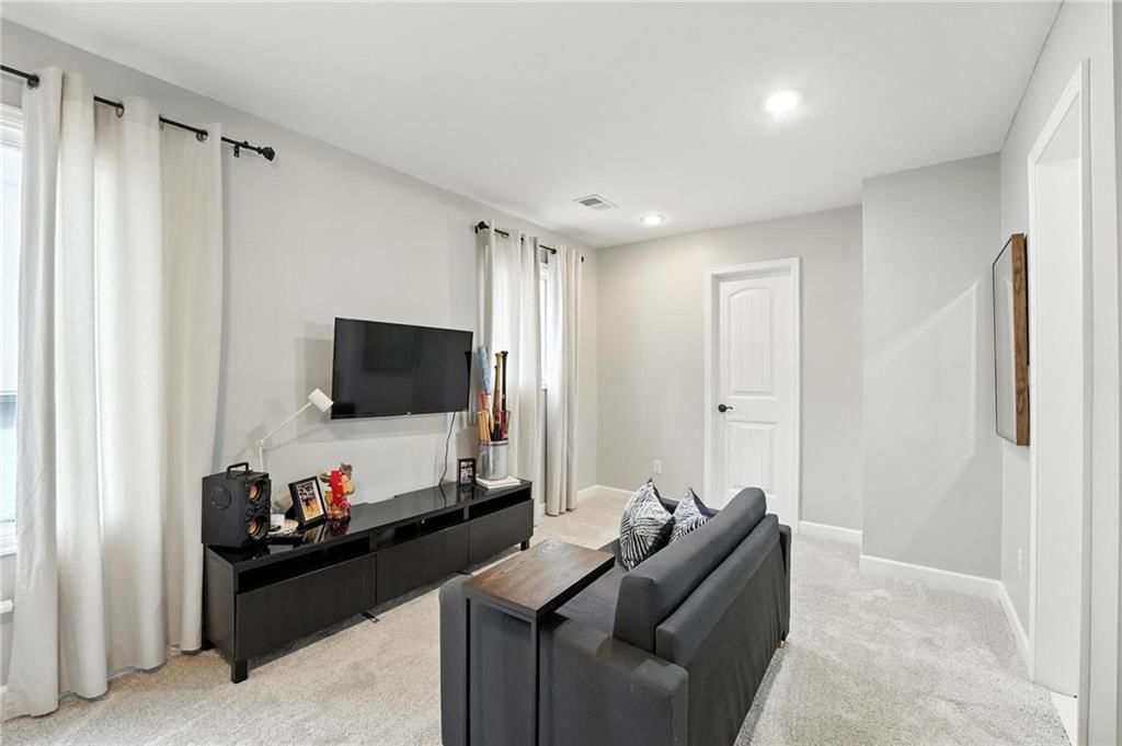 14670 NW 66th Street — photo 37