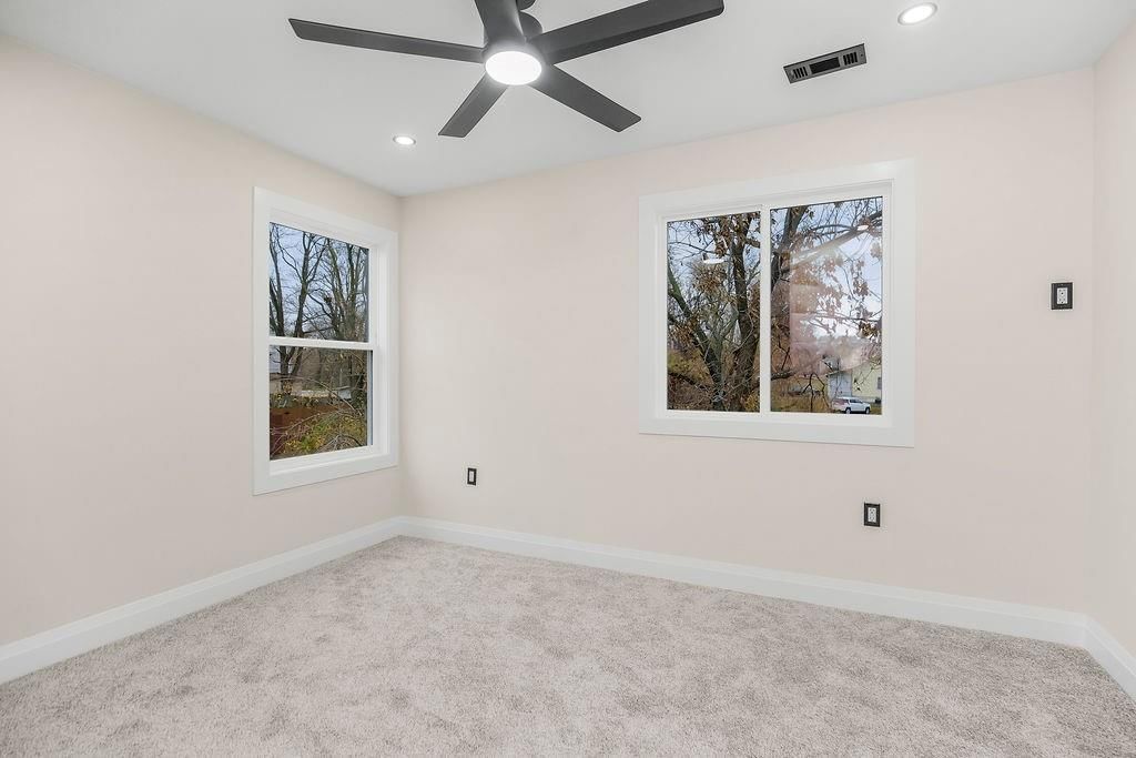 1511 Walker Avenue — photo 17