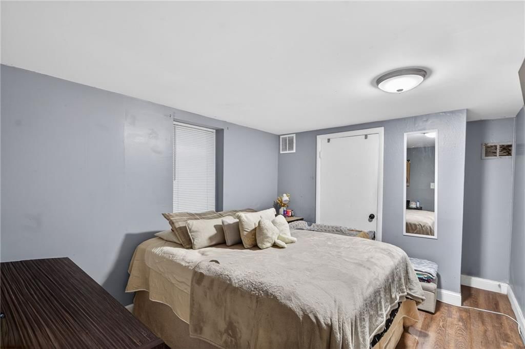 6003 Noorledge Avenue — photo 8