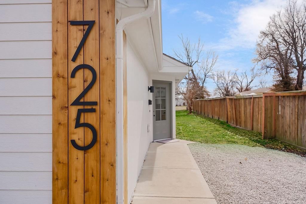 725 Pacific Avenue — photo 3