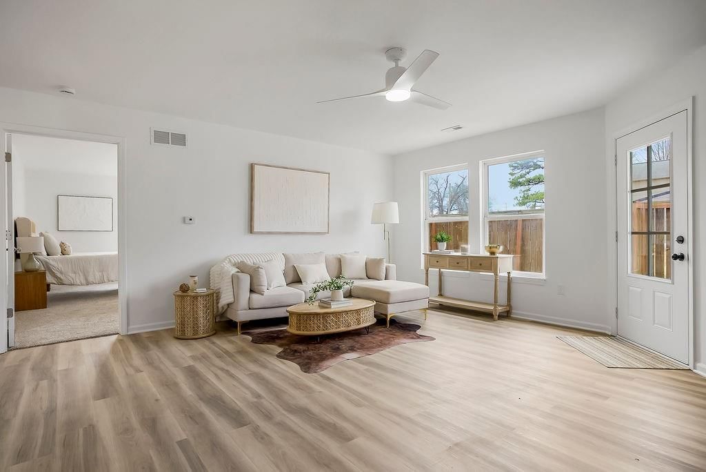 725 Pacific Avenue — photo 4