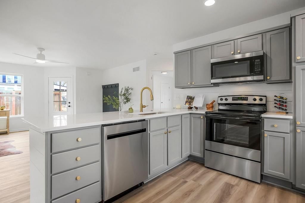 725 Pacific Avenue — photo 8