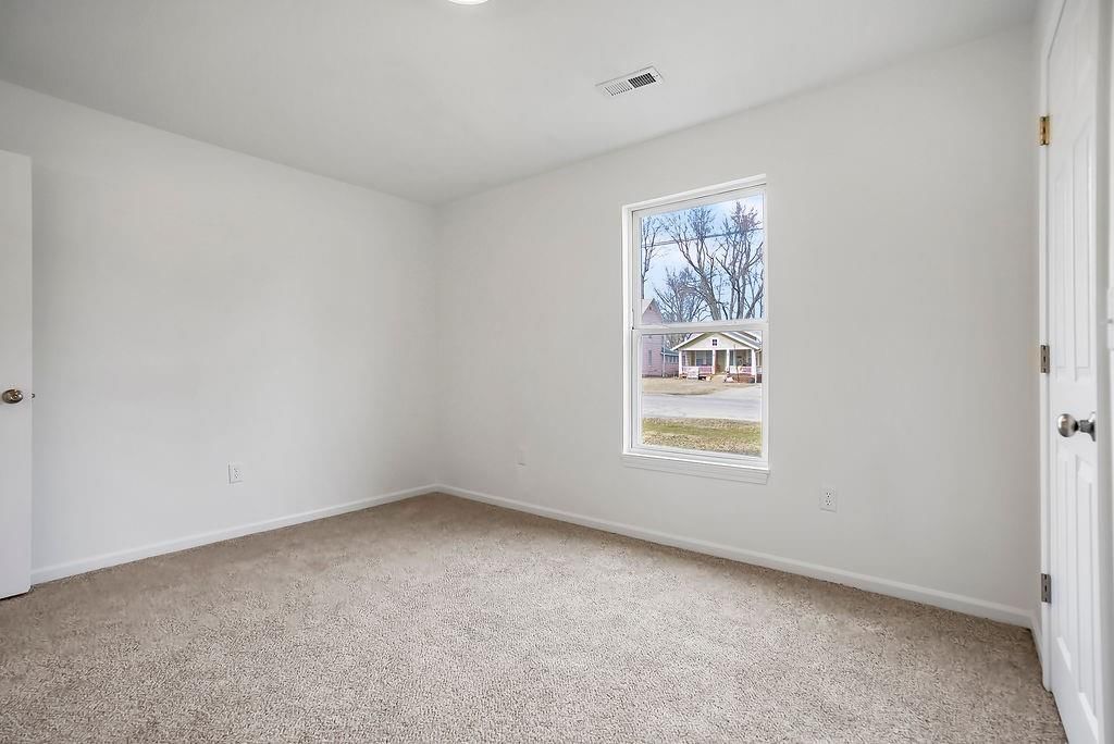 725 Pacific Avenue — photo 17