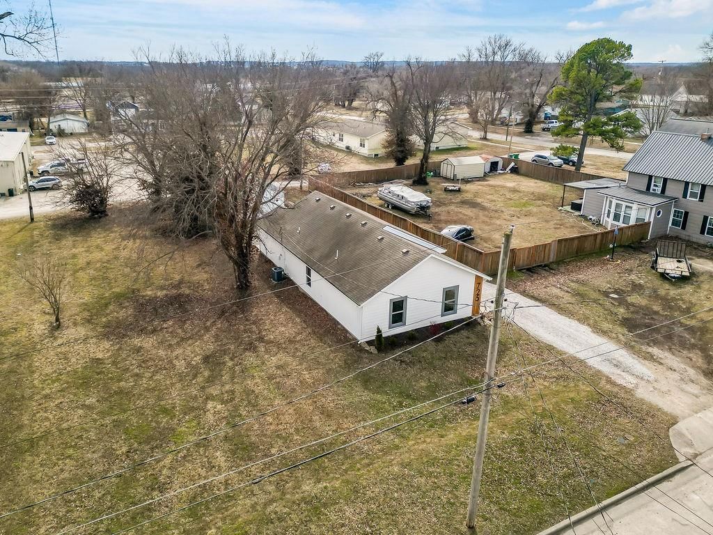 725 Pacific Avenue — photo 33