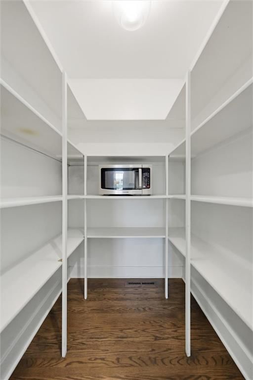 1901 W 70th Street — photo 16