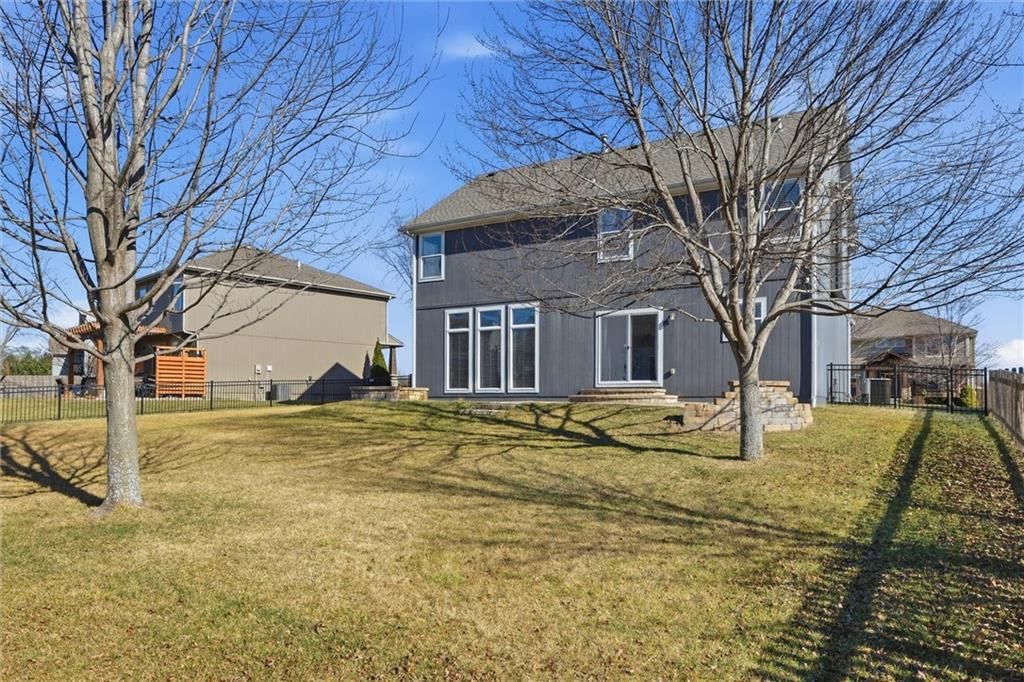 2236 SW Hawk View Road — photo 39