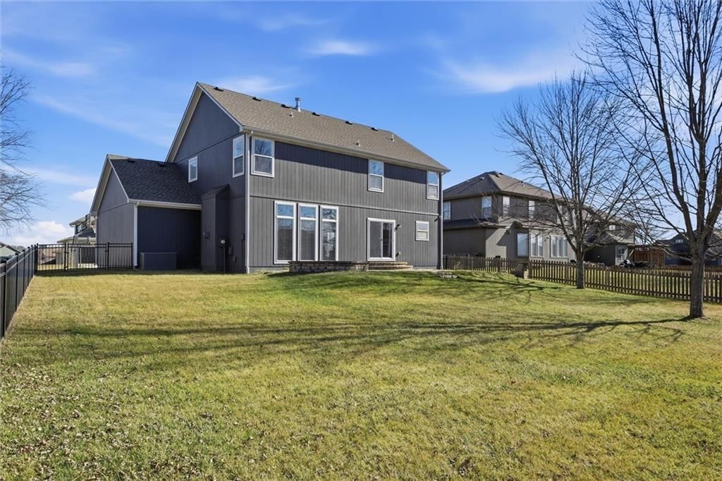 2236 SW Hawk View Road — photo 40