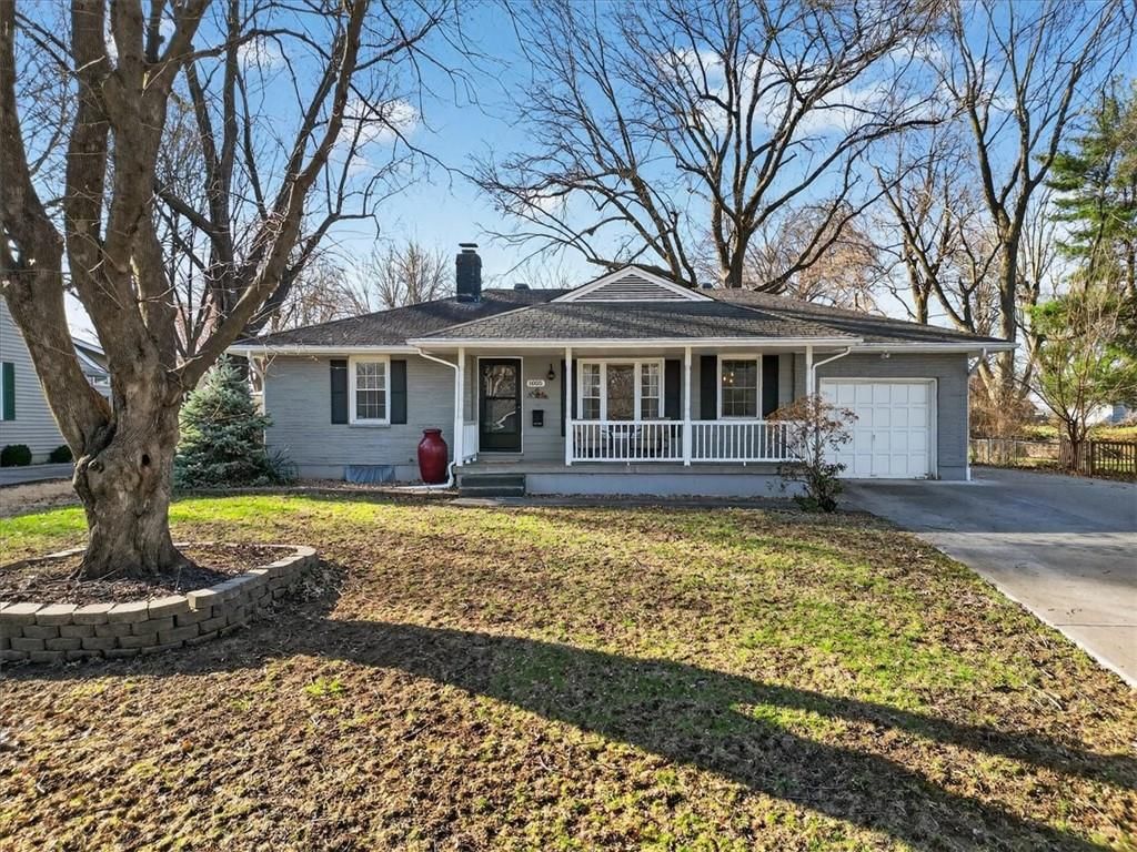 1005 NW MAPLE Street, Lee's Summit, MO