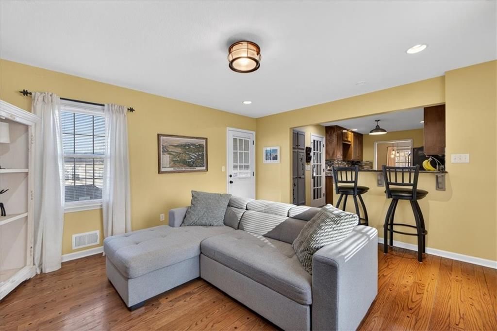 1005 NW MAPLE Street — photo 27