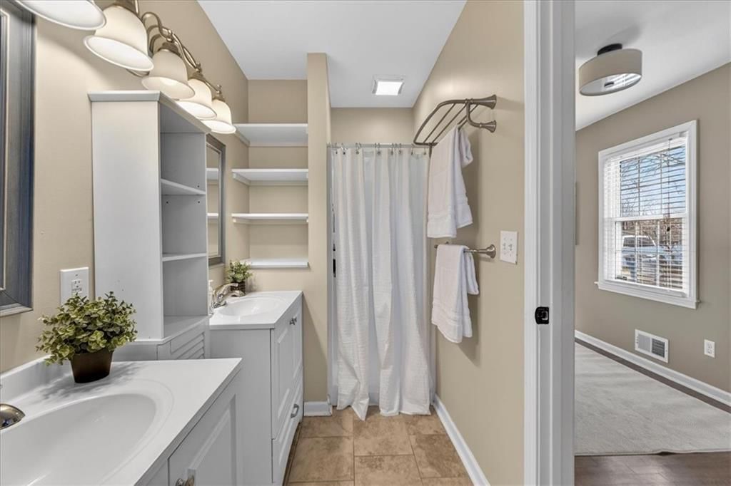 1005 NW MAPLE Street — photo 37