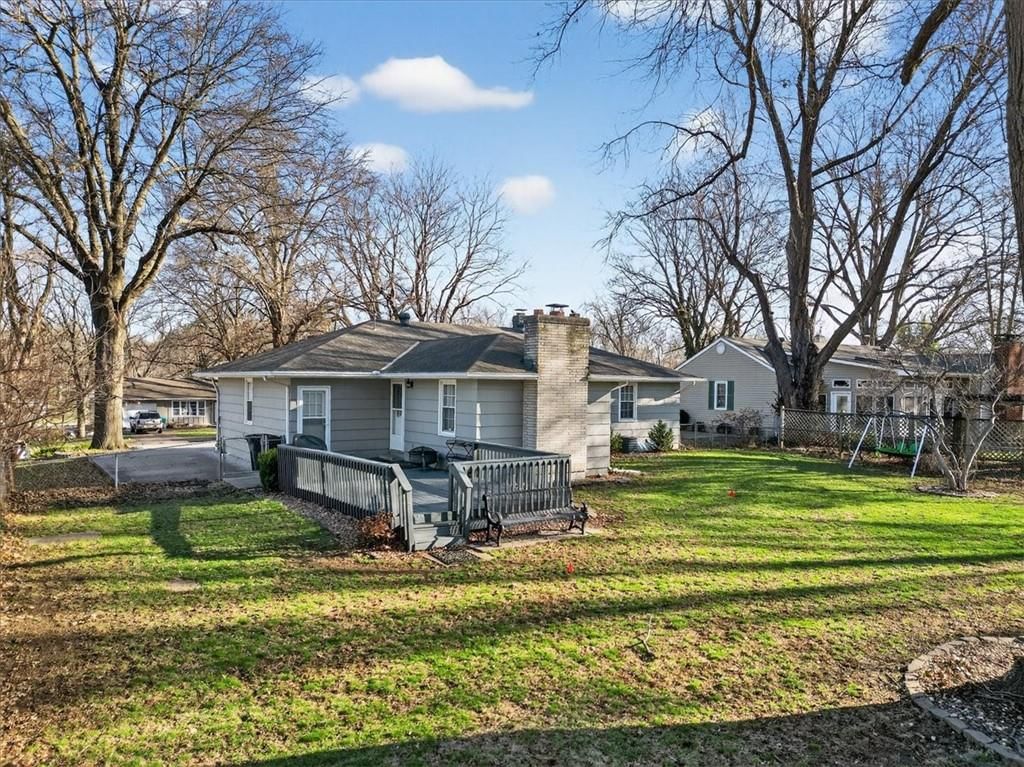 1005 NW MAPLE Street — photo 52