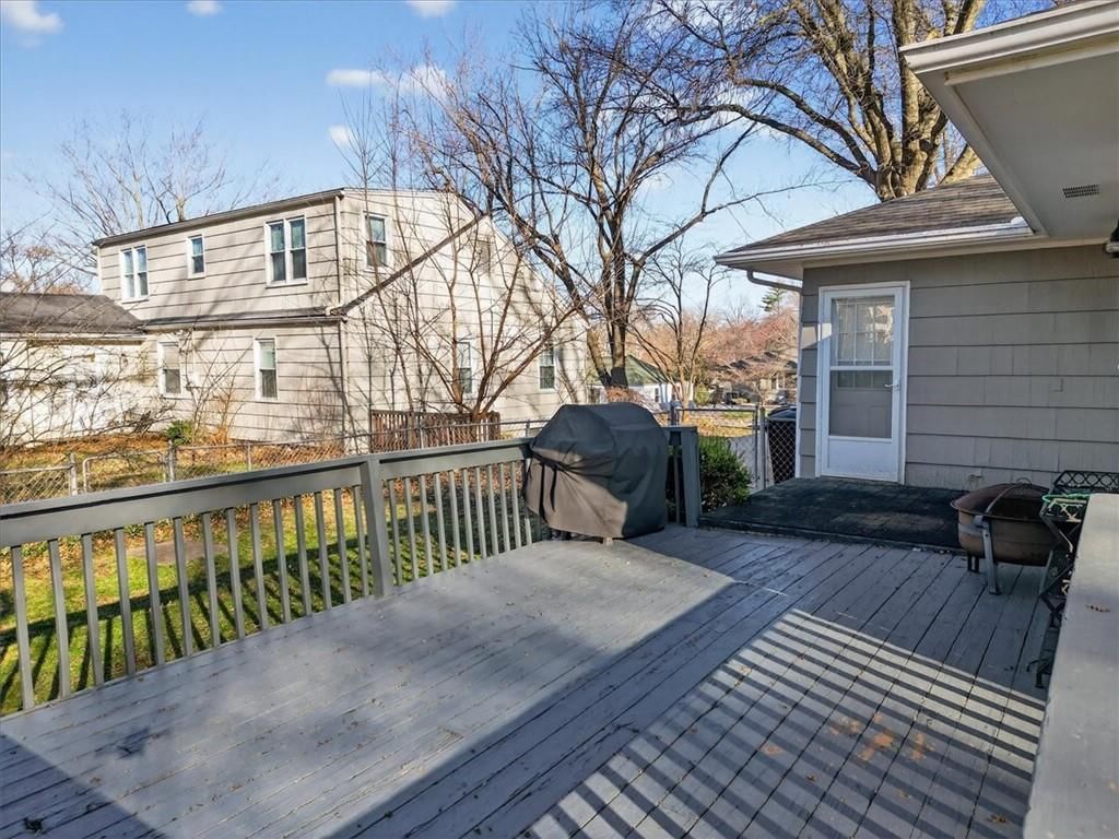 1005 NW MAPLE Street — photo 55