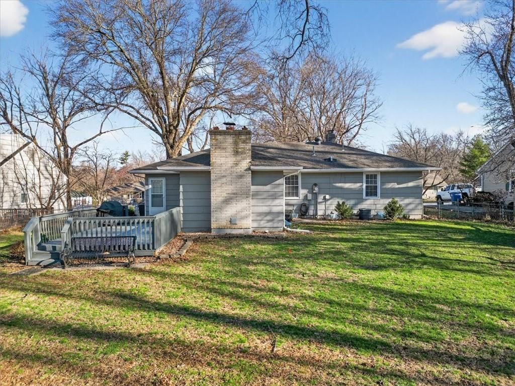 1005 NW MAPLE Street — photo 57