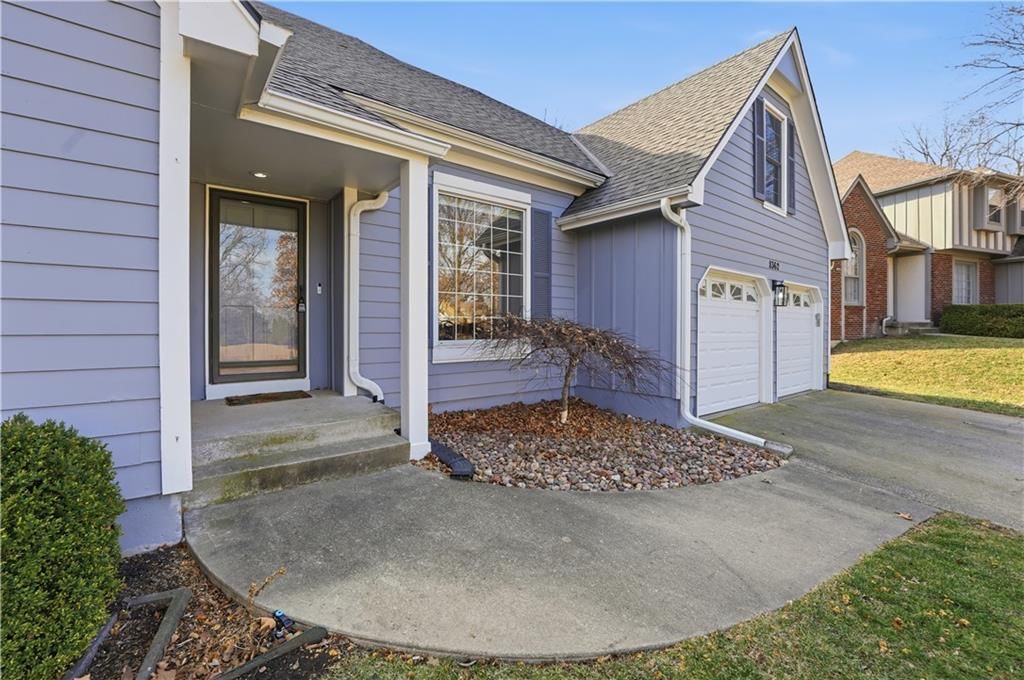 8362 Oakview Circle — photo 2