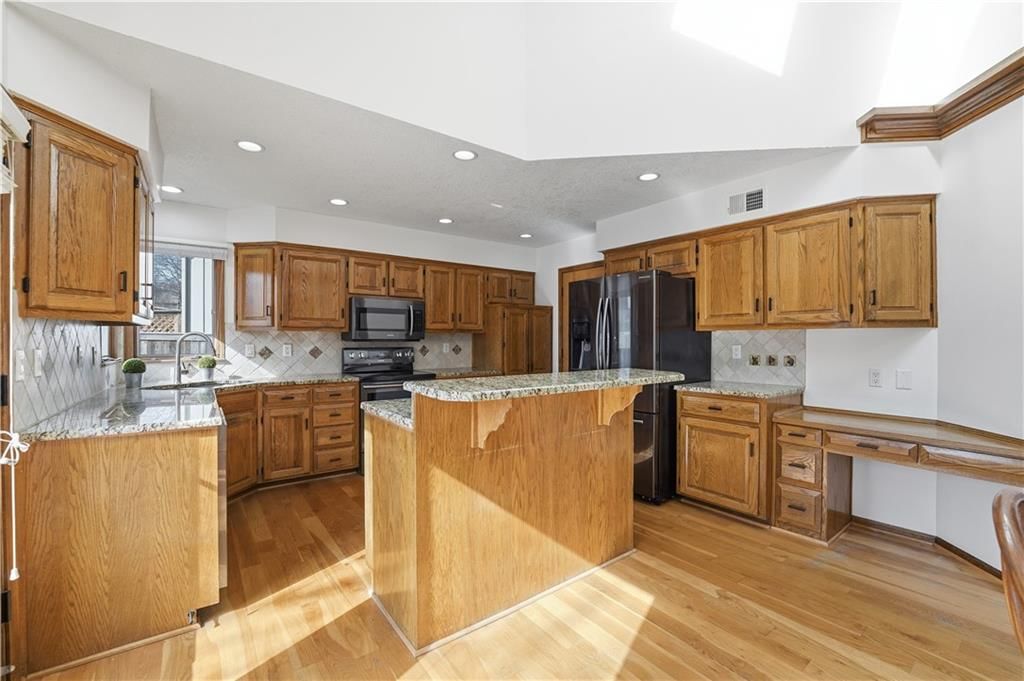 8362 Oakview Circle — photo 9