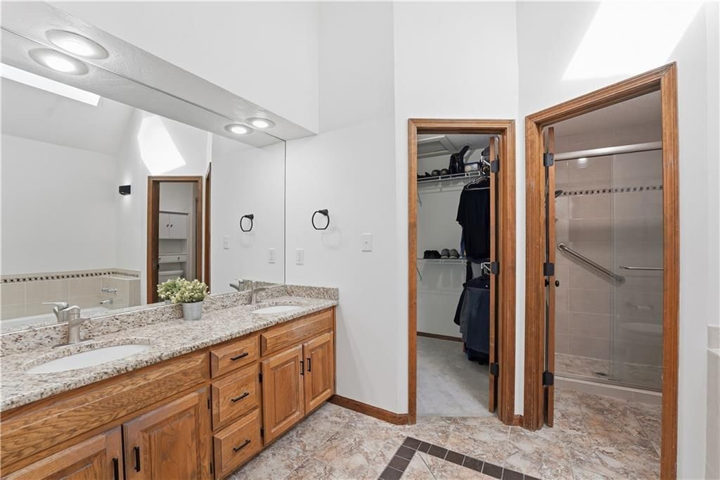 8362 Oakview Circle — photo 15