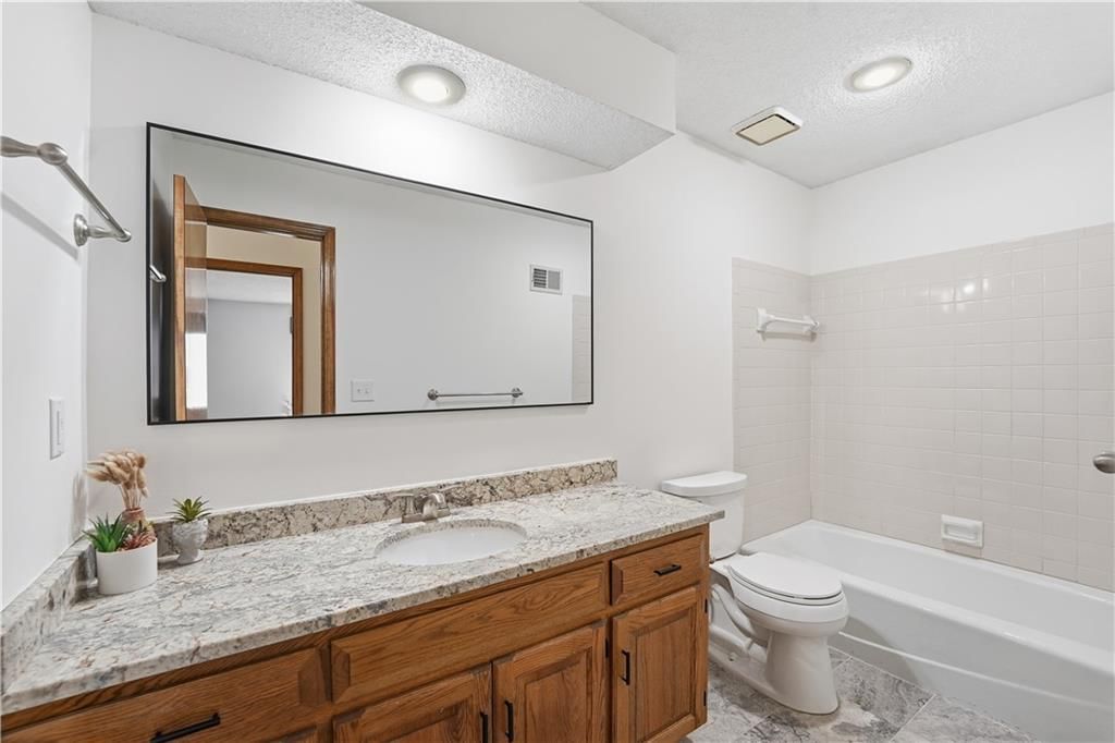 8362 Oakview Circle — photo 24