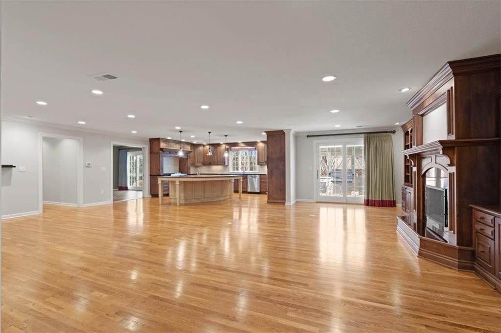 8912 Mohawk Lane — photo 8