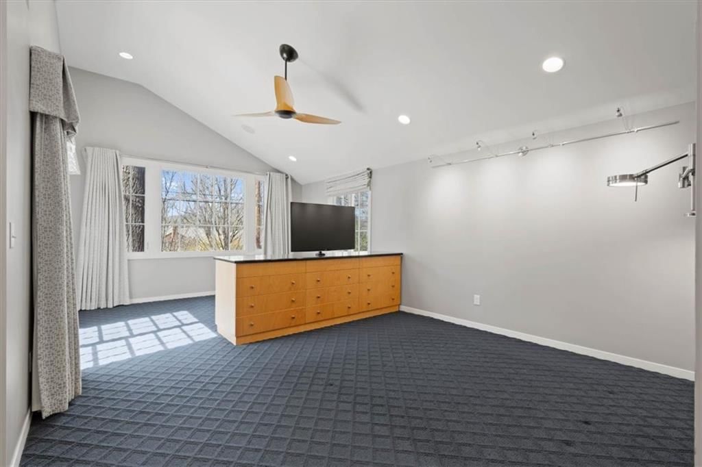8912 Mohawk Lane — photo 31