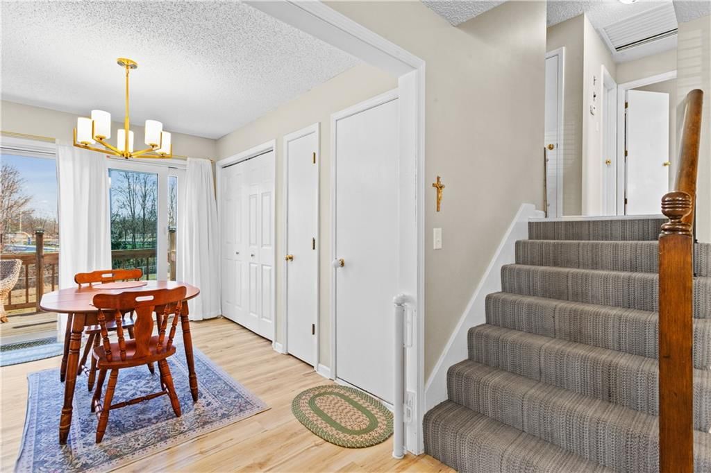 215 Pebblebrook Lane — photo 7