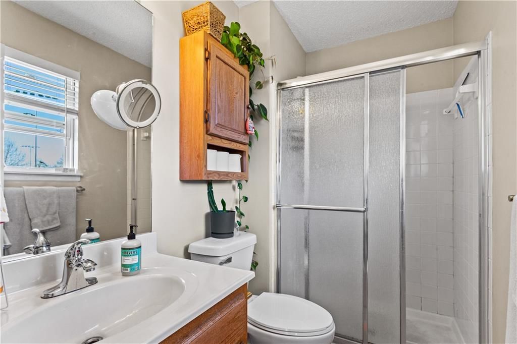 215 Pebblebrook Lane — photo 16
