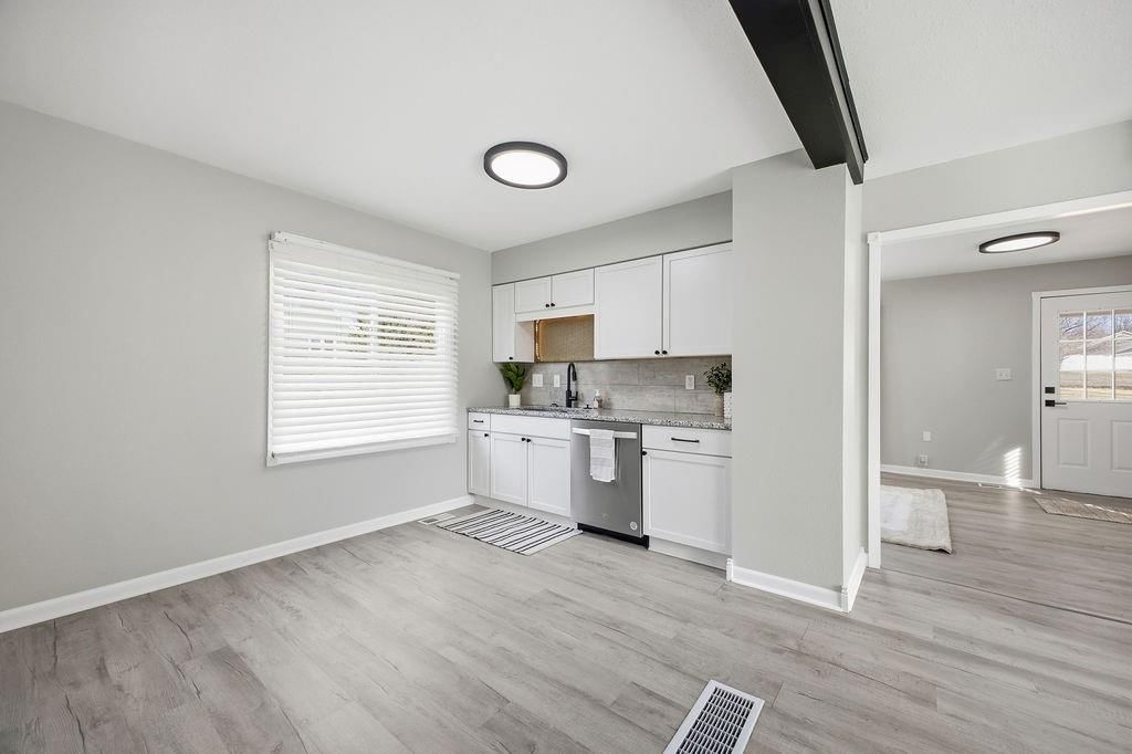 3220 Pickett Road — photo 8