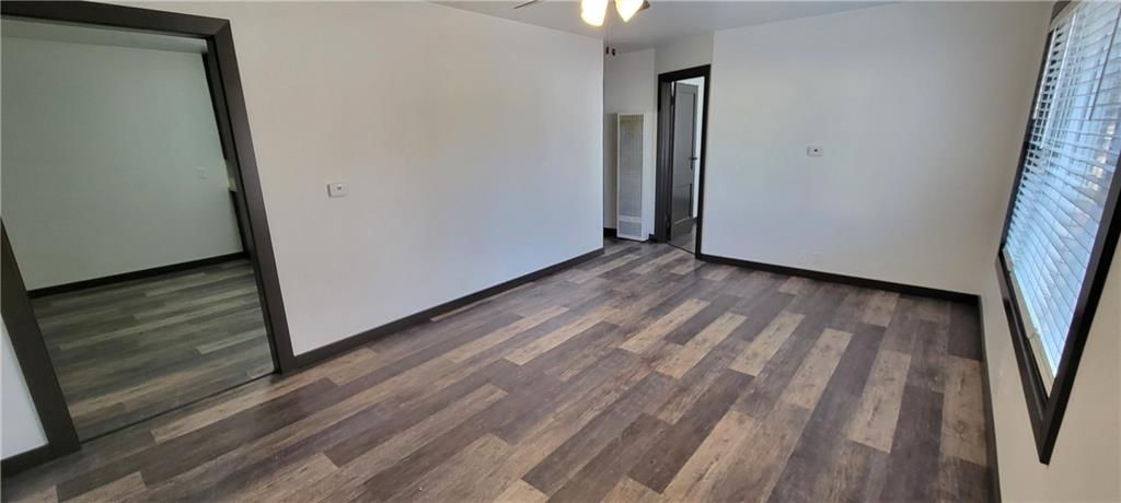 309 S 4th Street — photo 4