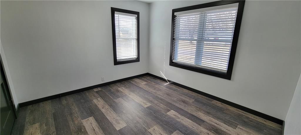 309 S 4th Street — photo 9