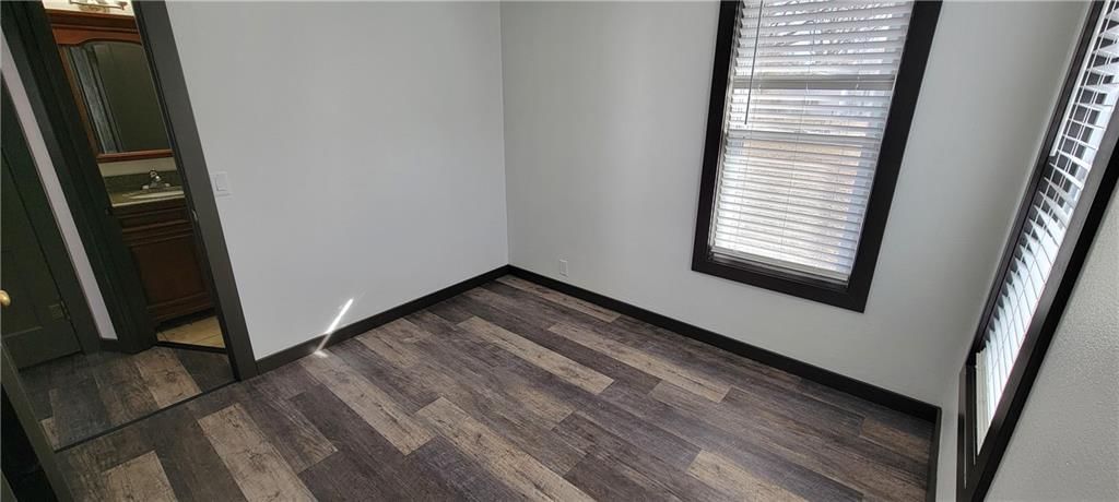 309 S 4th Street — photo 16